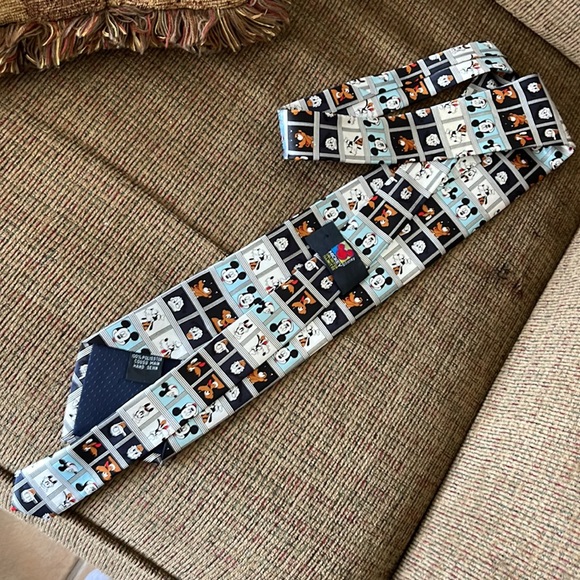 Mickey tie - Picture 5 of 5